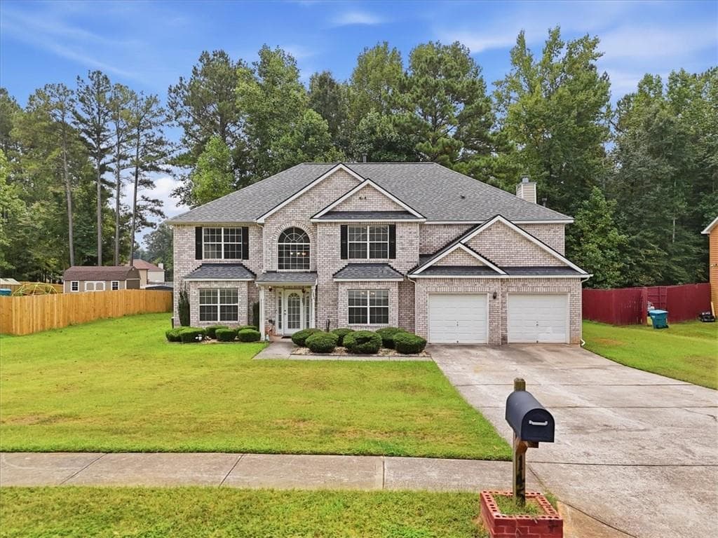 5 bedroom, 3 bathroom, 4,733 sq ft single family residence for sale at 145 Madisyn Drive, Hampton, GA 30228 — photo 4