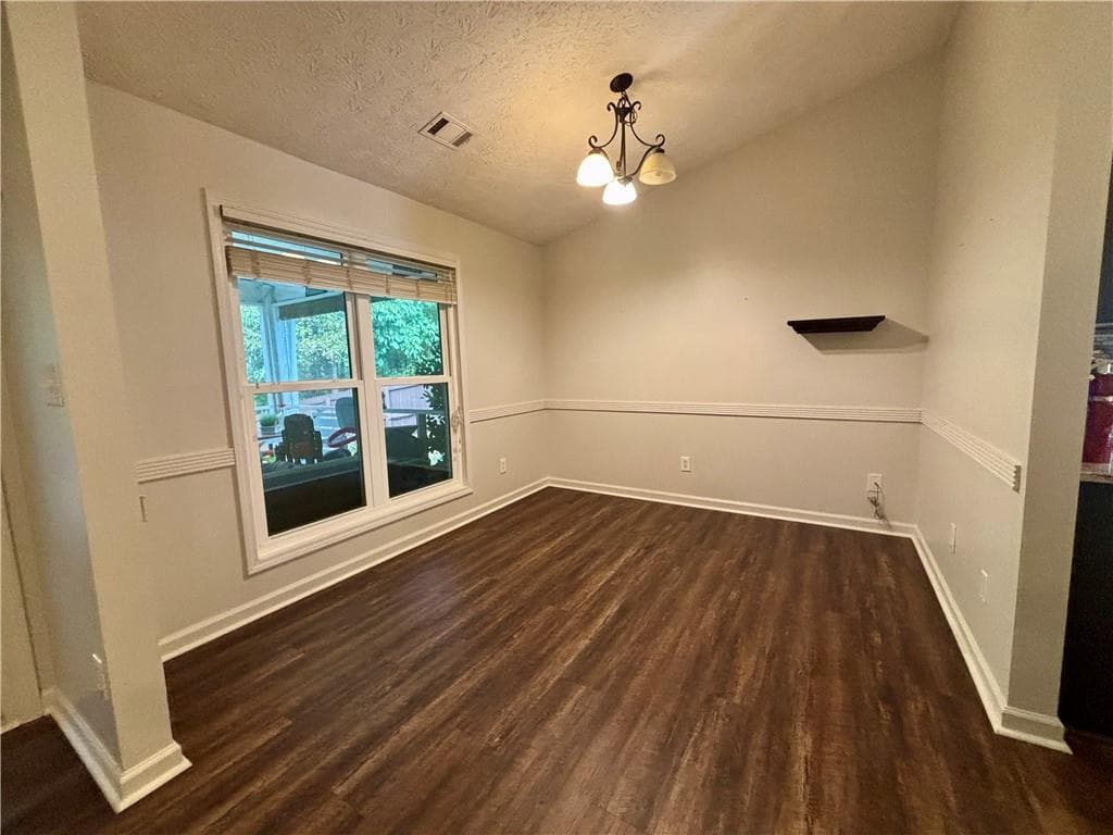 3 bedroom, 2 bathroom, 1,746 sq ft single family residence for rent at 523 Bluff Court, Woodstock, GA 30188 for $2,795 a month — photo 7