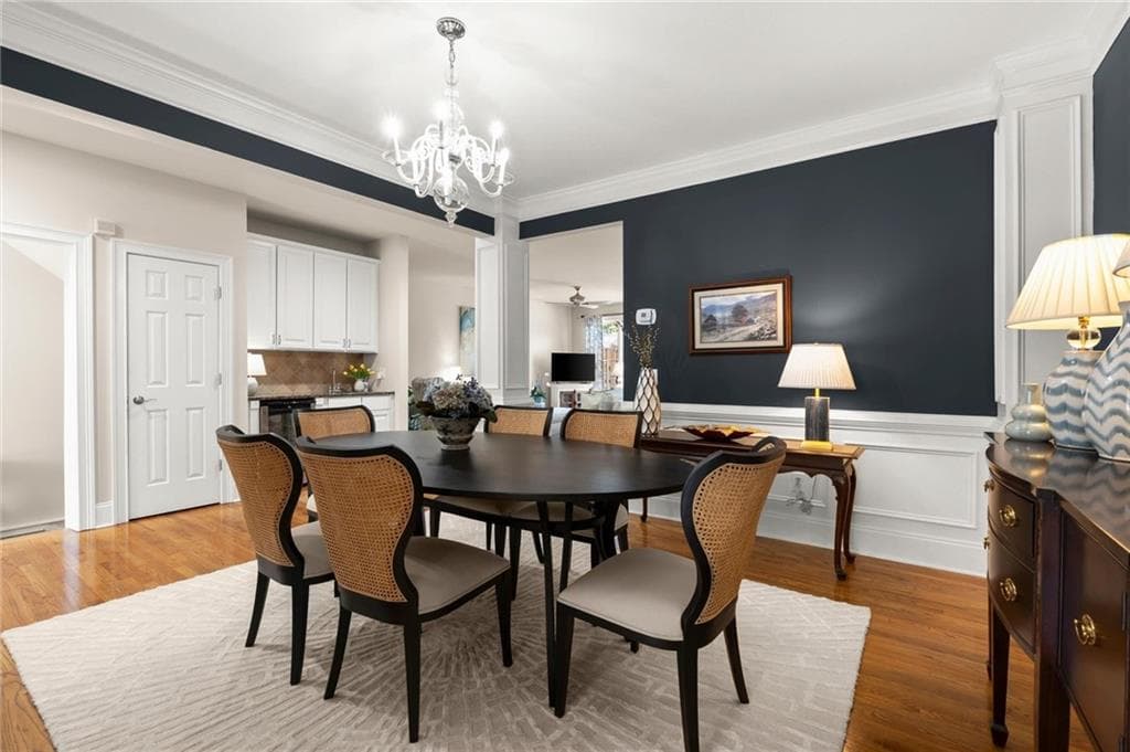 3 bedroom, 4 bathroom, 2,704 sq ft townhouse for sale at 184 Mystic Court, Sandy Springs, GA 30342 — photo 9