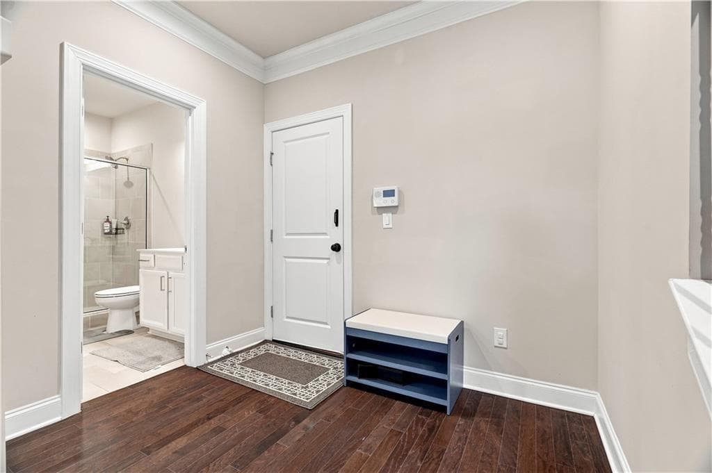 4 bedroom, 4 bathroom, 2,504 sq ft townhouse for sale at 5831 Terrace Bend Way, Peachtree Corners, GA 30092 — photo 4