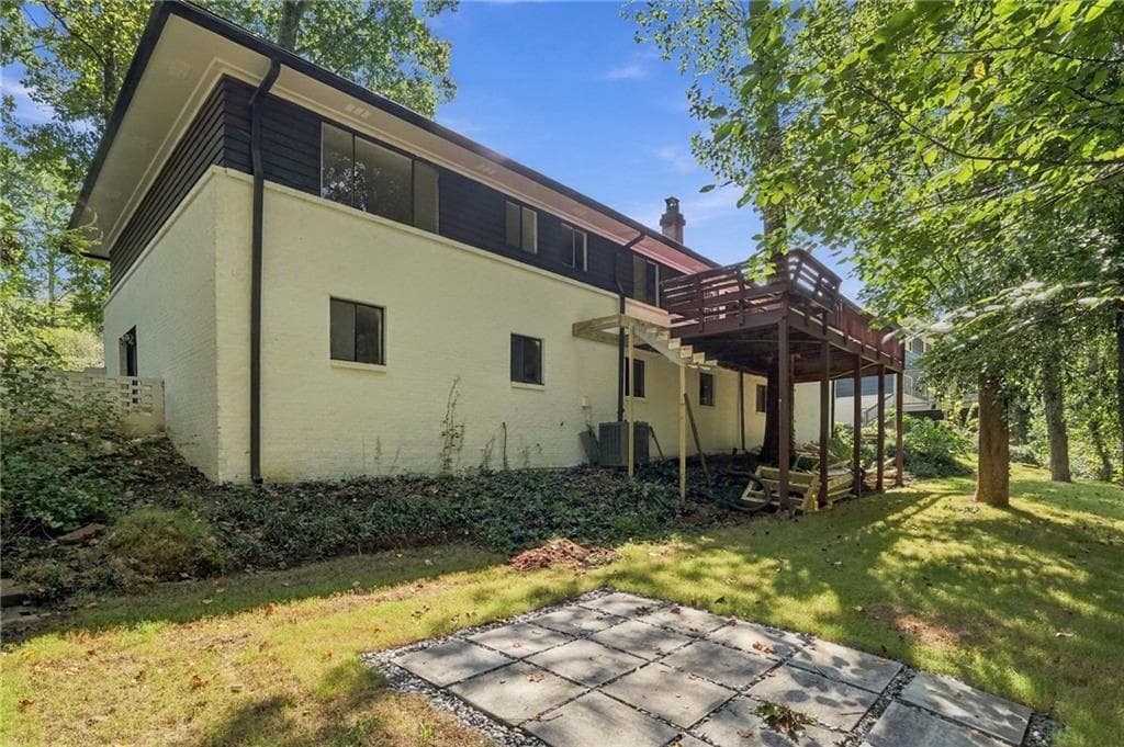 4 bedroom, 2 bathroom, 2,637 sq ft single family residence for sale at 2636 Whiteleigh Court, Atlanta, GA 30345 — photo 8
