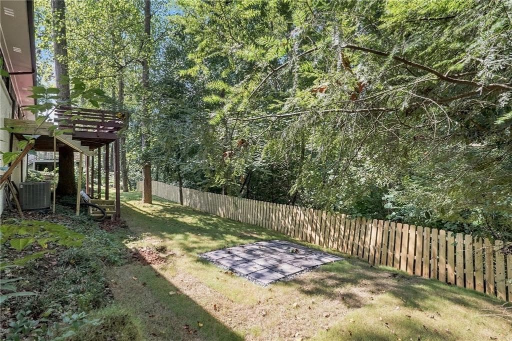 4 bedroom, 2 bathroom, 2,637 sq ft single family residence for sale at 2636 Whiteleigh Court, Atlanta, GA 30345 — photo 9