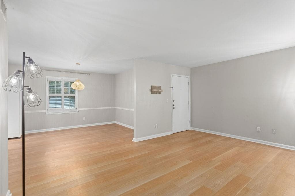 1 bedroom, 1 bathroom, 918 sq ft condominium for rent at 244 Triumph Drive, Atlanta, GA 30327 for $1,850 a month — photo 8
