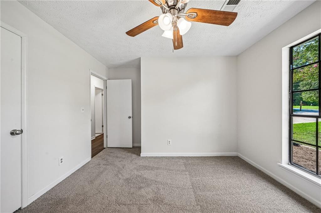 3 bedroom, 2 bathroom, 1,575 sq ft single family residence for sale at 2464 Silver Moss Way, Lawrenceville, GA 30044 — photo 4