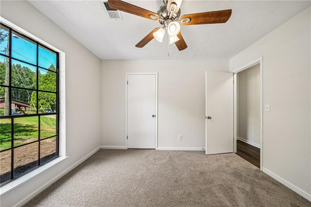 3 bedroom, 2 bathroom, 1,575 sq ft single family residence for sale at 2464 Silver Moss Way, Lawrenceville, GA 30044 — photo 9