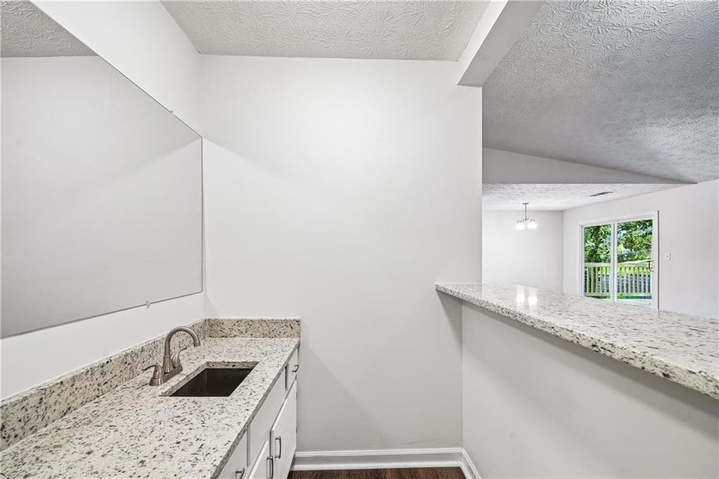 3 bedroom, 2 bathroom, 1,575 sq ft single family residence for sale at 2464 Silver Moss Way, Lawrenceville, GA 30044 — photo 10