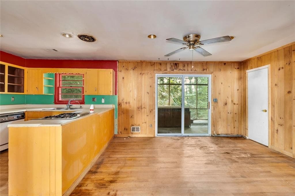 3 bedroom, 2 bathroom, 1,408 sq ft single family residence for sale at 2685 Drew Valley Road, Brookhaven, GA 30319 — photo 6