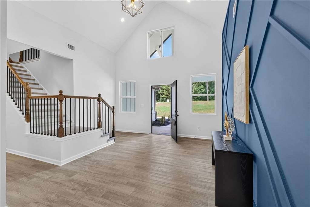 5 bedroom, 4 bathroom, 2,600 sq ft single family residence for sale at 1020 Oakridge Drive, Griffin, GA 30223 — photo 4