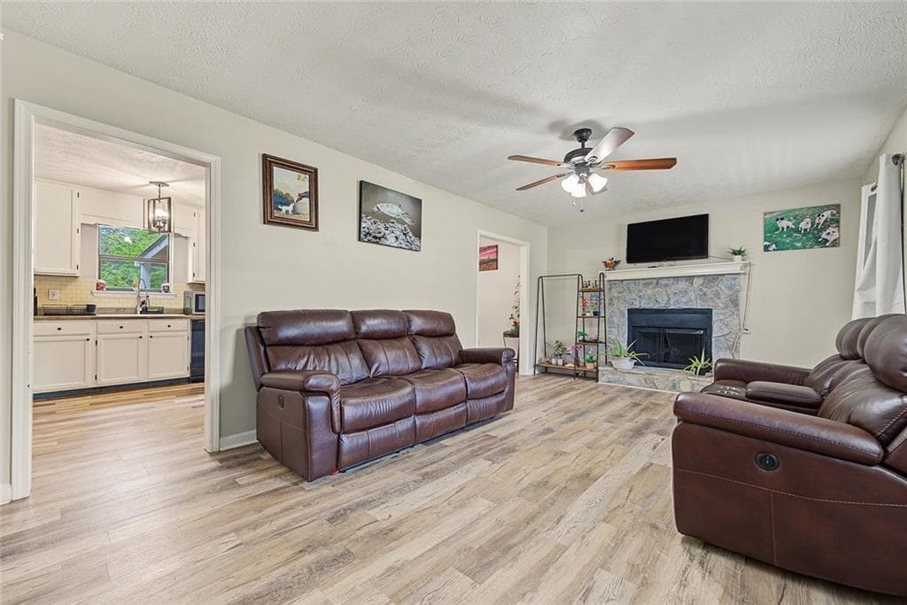 4 bedroom, 2 bathroom, 1,776 sq ft single family residence for sale at 120 Lost Meadows Drive, Dallas, GA 30157 — photo 5