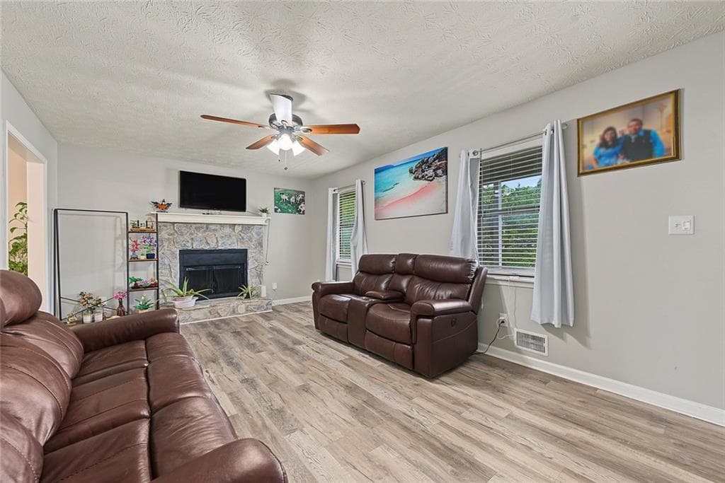 4 bedroom, 2 bathroom, 1,776 sq ft single family residence for sale at 120 Lost Meadows Drive, Dallas, GA 30157 — photo 6