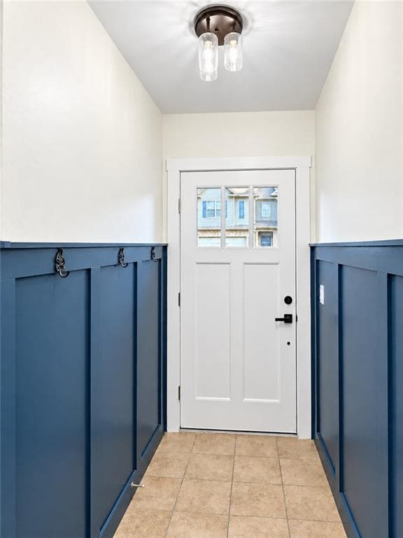 3 bedroom, 4 bathroom, 2,424 sq ft townhouse for sale at 2118 Westhill Drive, Smyrna, GA 30080 — photo 3