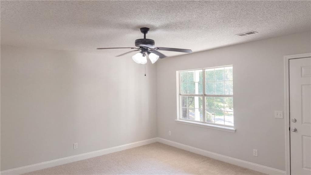 3 bedroom, 2 bathroom, 1,209 sq ft single family residence for sale at 155 Liberty Place, Calhoun, GA 30701 — photo 8