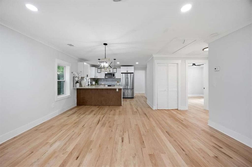 4 bedroom, 3 bathroom, 1,120 sq ft single family residence for sale at 3051 Oakdale Avenue, Macon, GA 31204 — photo 4