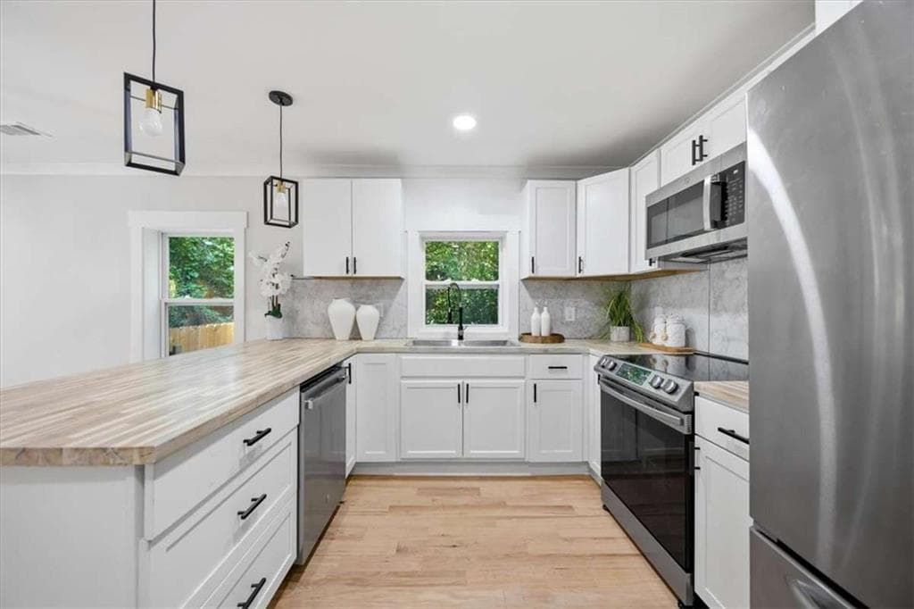 4 bedroom, 3 bathroom, 1,120 sq ft single family residence for sale at 3051 Oakdale Avenue, Macon, GA 31204 — photo 6