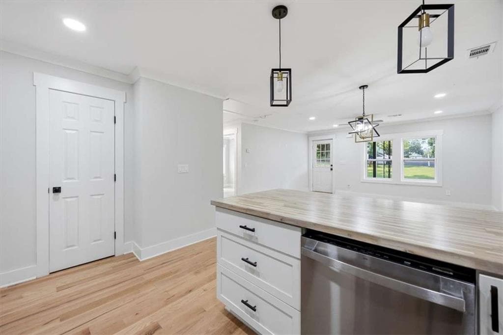 4 bedroom, 3 bathroom, 1,120 sq ft single family residence for sale at 3051 Oakdale Avenue, Macon, GA 31204 — photo 8