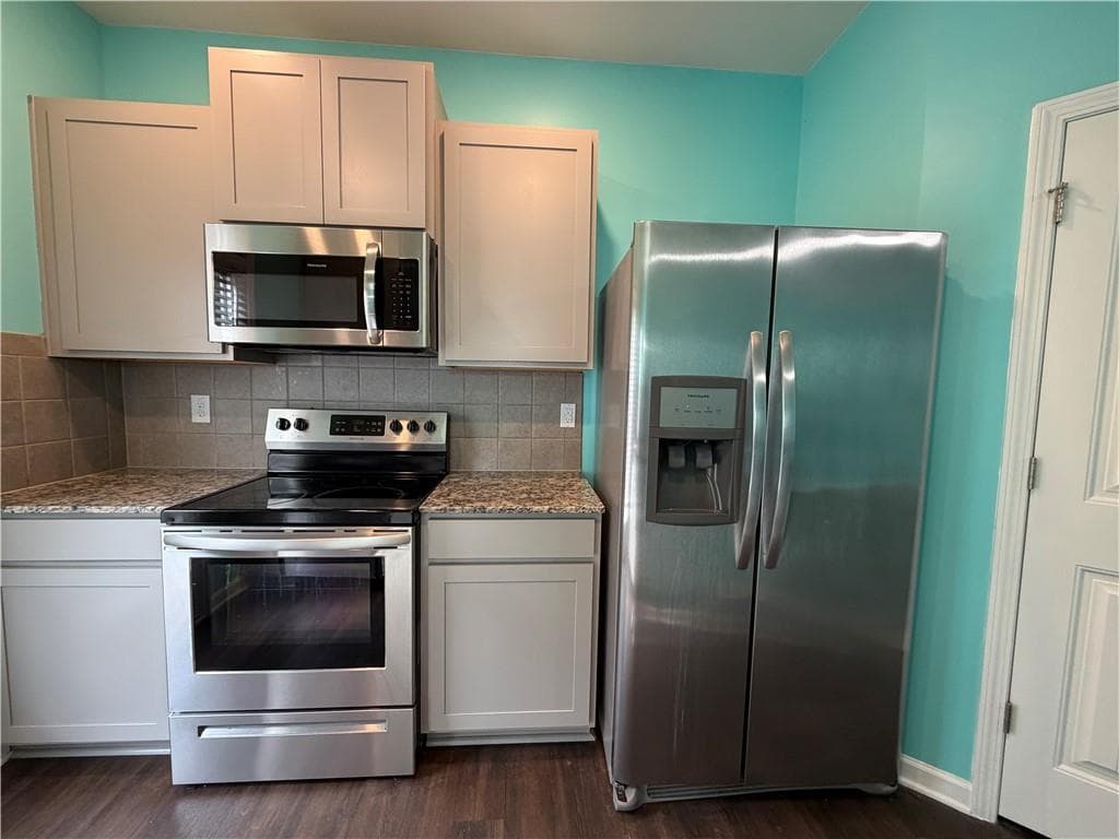 3 bedroom, 3 bathroom, 1,776 sq ft townhouse for rent at 85 Chastain Circle, Newnan, GA 30263 for $2,100 a month — photo 3