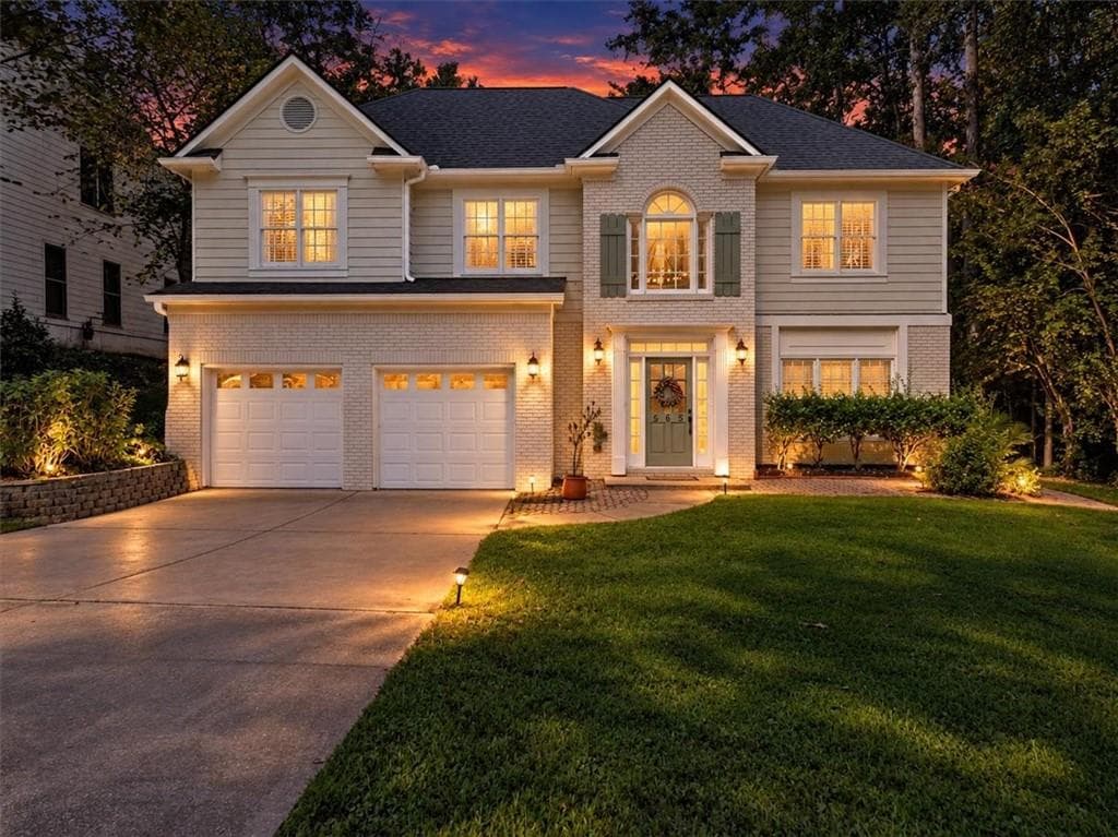 4 bedroom, 3 bathroom, 2,415 sq ft single family residence for sale at 565 Fortune Ridge Road, Stone Mountain, GA 30087 — photo 5
