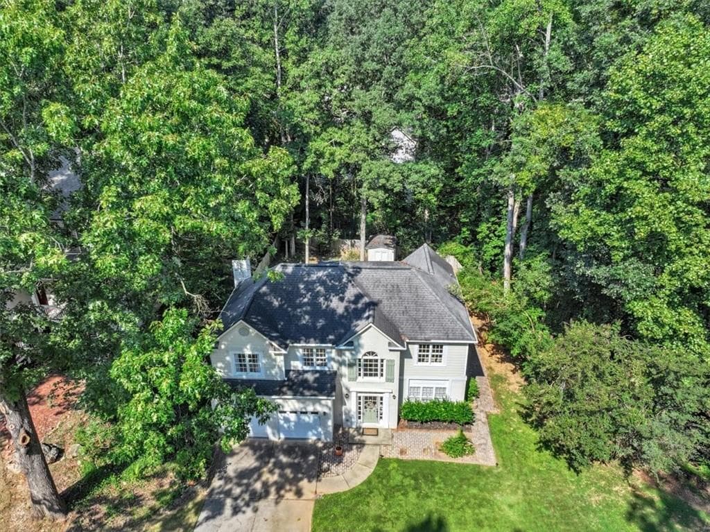 4 bedroom, 3 bathroom, 2,415 sq ft single family residence for sale at 565 Fortune Ridge Road, Stone Mountain, GA 30087 — photo 4