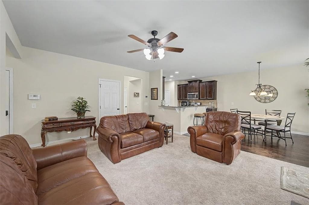 4 bedroom, 3 bathroom, 2,331 sq ft single family residence for sale at 464 Silver Oak Drive, Dallas, GA 30132 — photo 4