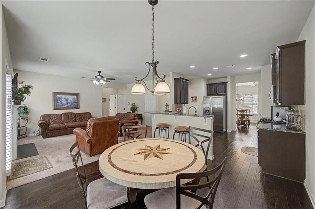 4 bedroom, 3 bathroom, 2,331 sq ft single family residence for sale at 464 Silver Oak Drive, Dallas, GA 30132 — photo 6