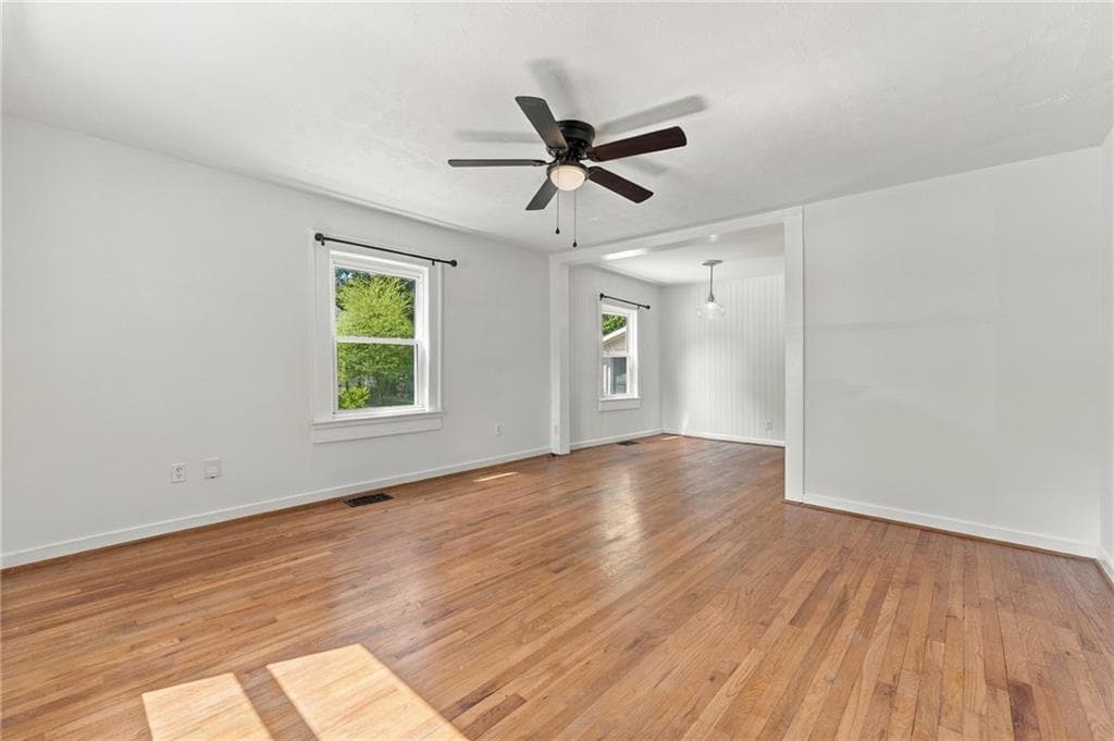 2 bedroom, 2 bathroom, 1,488 sq ft single family residence for sale at 1666 May Avenue, Atlanta, GA 30316 — photo 4