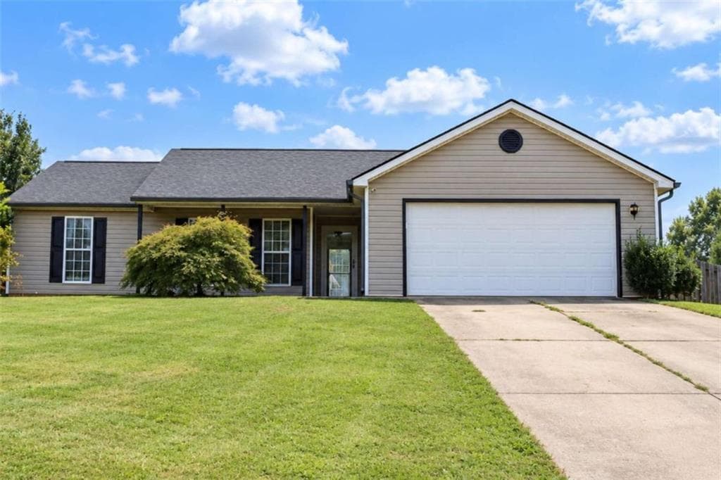 3 bedroom, 2 bathroom, 1,270 sq ft single family residence for sale at 485 Raymond Drive, Winder, GA 30680