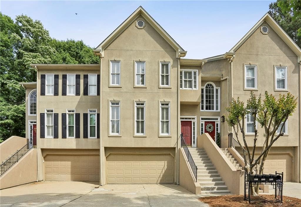 4 bedroom, 4 bathroom other for rent at 2562 Oakwood Trace, Smyrna, GA 30080 for $2,700 a month — photo 1 of 37