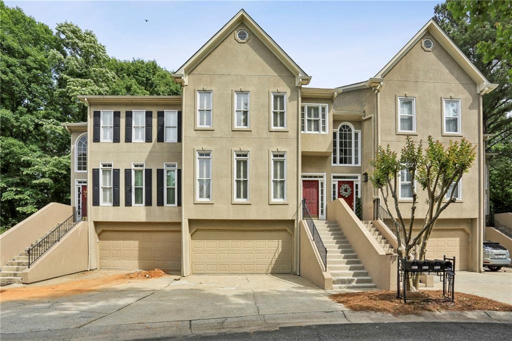 4 bedroom, 4 bathroom other for rent at 2562 Oakwood Trace, Smyrna, GA 30080 for $2,700 a month — photo 2