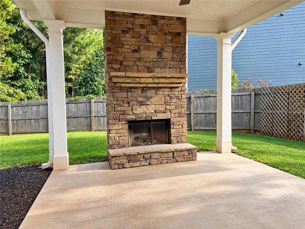 4 bedroom, 2 bathroom, 1,954 sq ft single family residence for sale at 2 Overlook Point, Cartersville, GA 30121 — photo 3