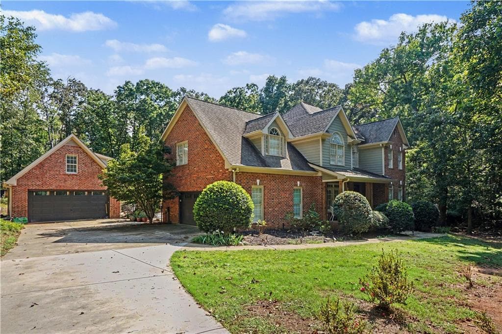 4 bedroom, 4 bathroom, 2,750 sq ft single family residence for sale at 1141 Arborwood Ridge, Bishop, GA 30621 — photo 2