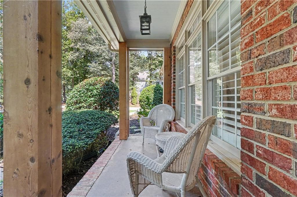 4 bedroom, 4 bathroom, 2,750 sq ft single family residence for sale at 1141 Arborwood Ridge, Bishop, GA 30621 — photo 3