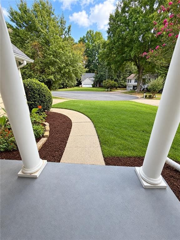 3 bedroom, 2 bathroom, 2,343 sq ft single family residence for sale at 225 Kimball Ridge Court, Johns Creek, GA 30022 — photo 3
