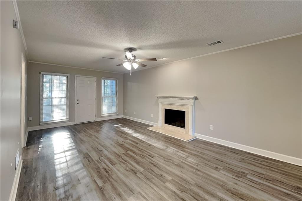 3 bedroom, 3 bathroom, 1,936 sq ft single family residence for rent at 707 Ketch Cove, Woodstock, GA 30189 for $2,295 a month — photo 3