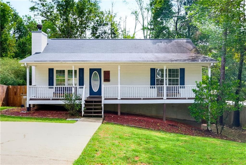 3 bedroom, 2 bathroom, 1,260 sq ft single family residence for sale at 6345 Hickory Hills Road, Cumming, GA 30041 — photo 1 of 39
