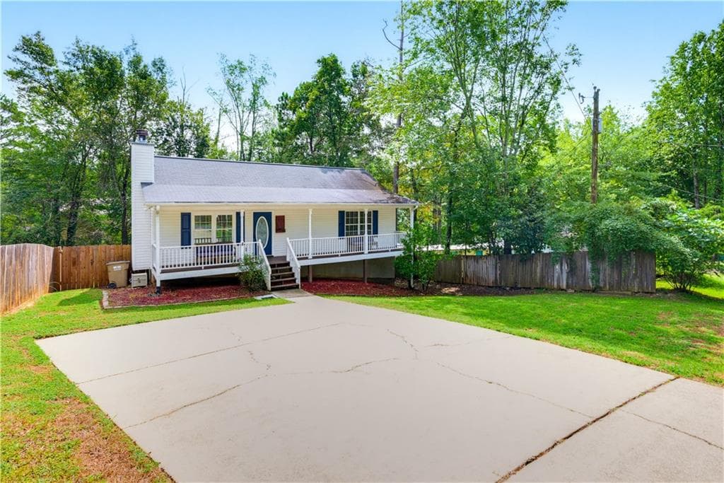 3 bedroom, 2 bathroom, 1,260 sq ft single family residence for sale at 6345 Hickory Hills Road, Cumming, GA 30041 — photo 8