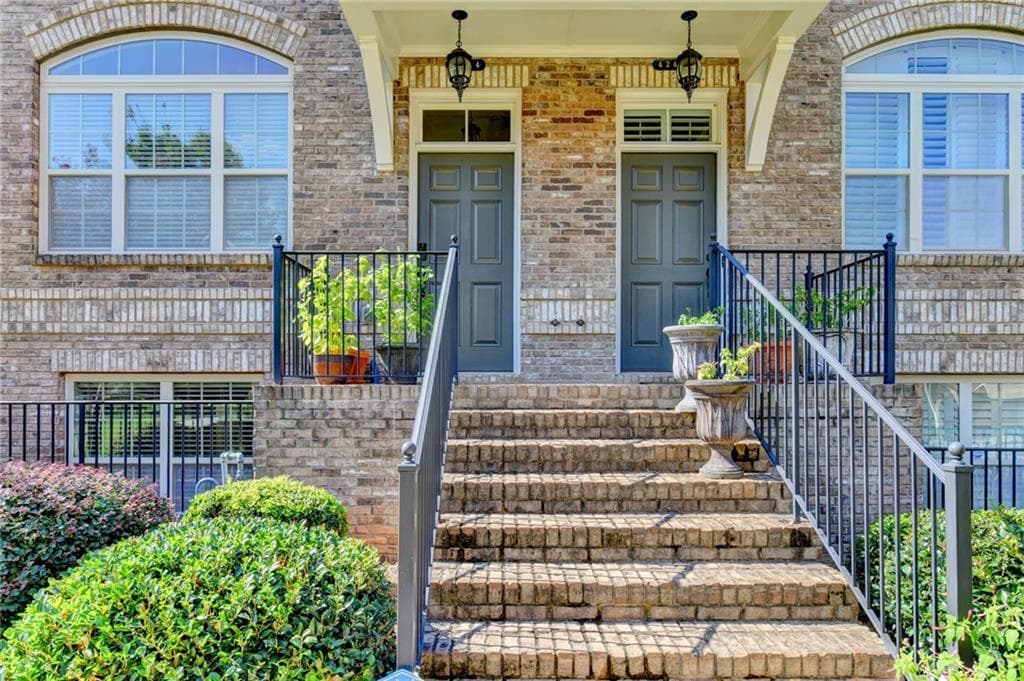 3 bedroom, 4 bathroom, 1,920 sq ft townhouse for sale at 4244 Tacoma Trace, Suwanee, GA 30024 — photo 3