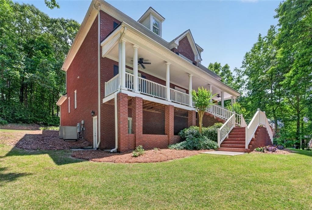 4 bedroom, 3 bathroom, 3,598 sq ft single family residence for sale at 667 Wellington Drive, Winder, GA 30680 — photo 4