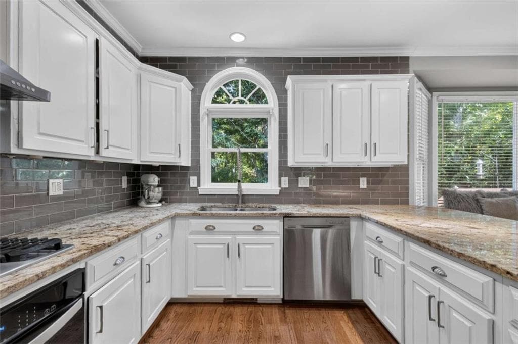 5 bedroom, 4 bathroom, 4,418 sq ft single family residence for sale at 2540 Woodbrook Court, Lawrenceville, GA 30043 — photo 10