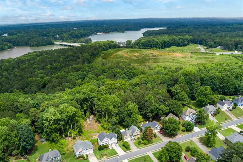 4 bedroom, 3 bathroom, 3,082 sq ft single family residence for sale at 5196 Proctor Landing Road, Acworth, GA 30101 — photo 2