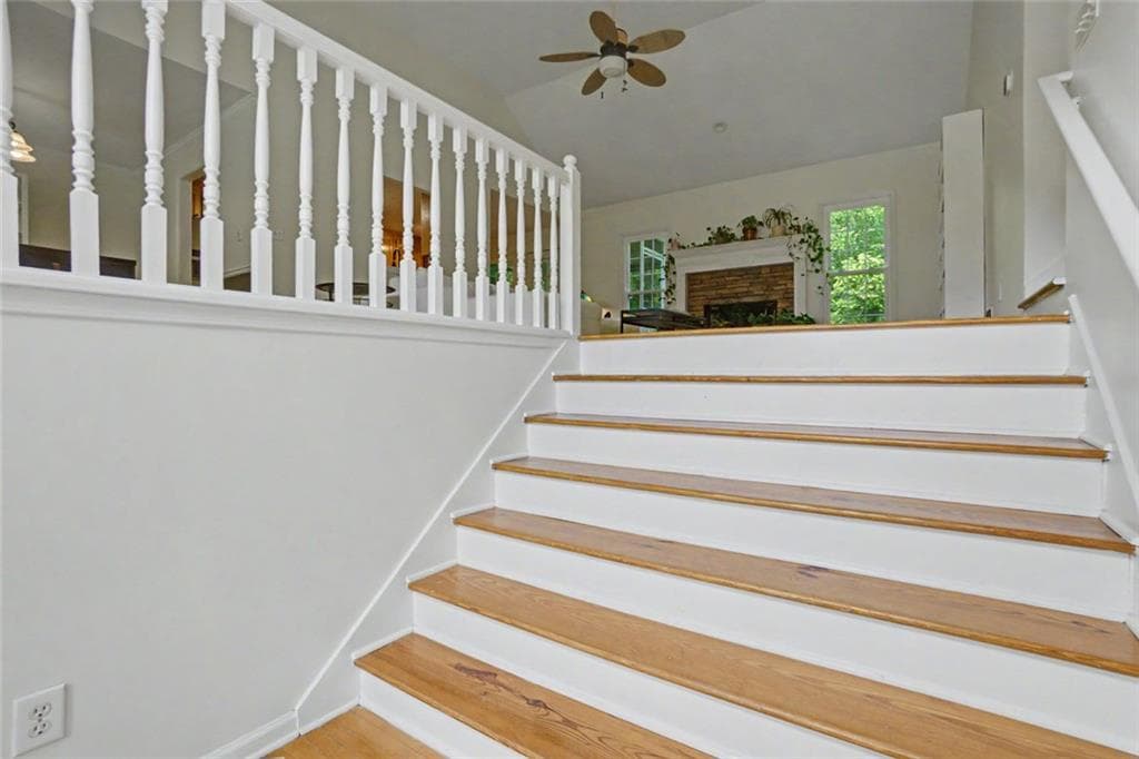 4 bedroom, 3 bathroom, 3,082 sq ft single family residence for sale at 5196 Proctor Landing Road, Acworth, GA 30101 — photo 5