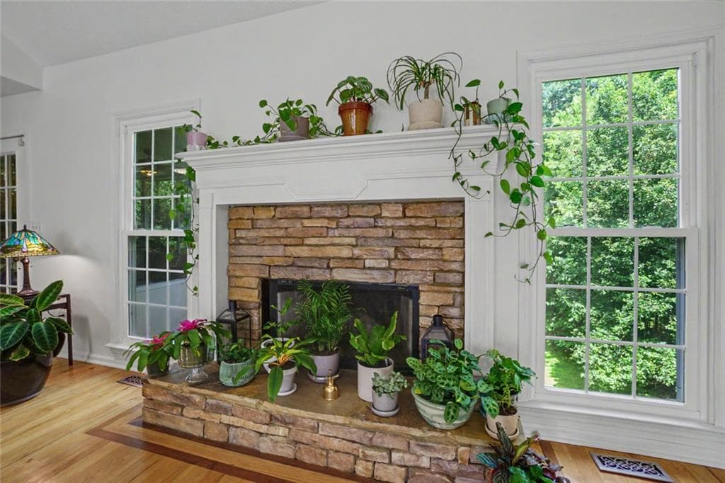 4 bedroom, 3 bathroom, 3,082 sq ft single family residence for sale at 5196 Proctor Landing Road, Acworth, GA 30101 — photo 8