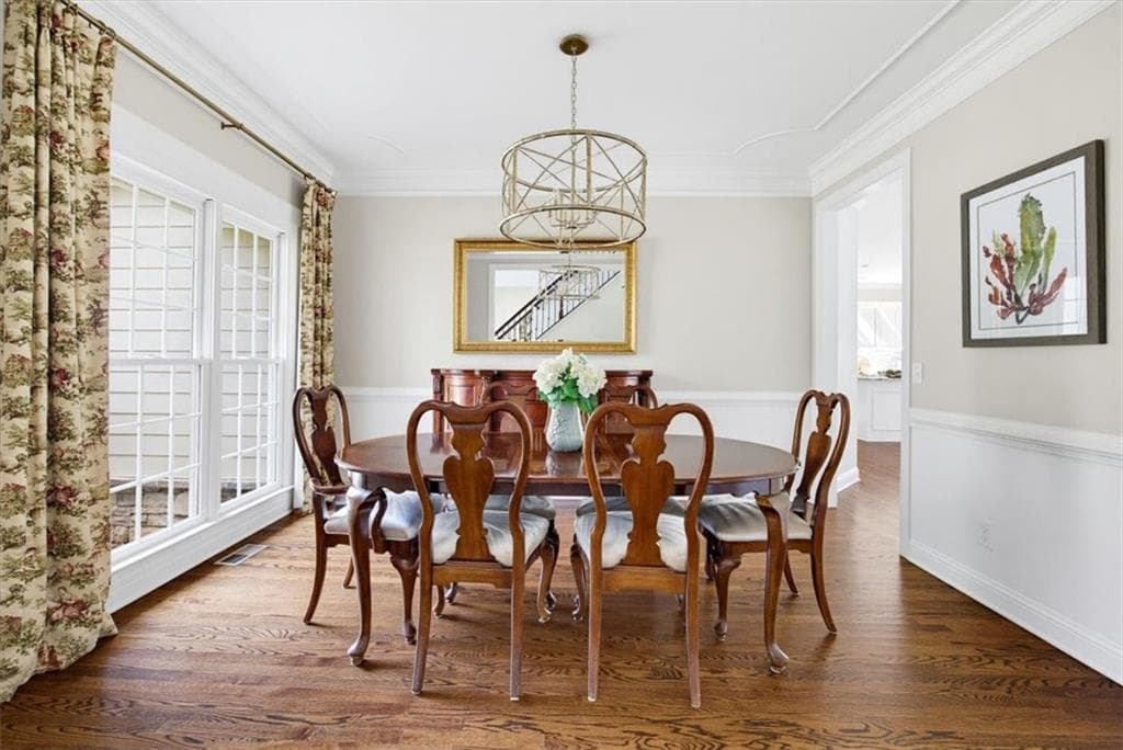 5 bedroom, 4 bathroom, 3,810 sq ft single family residence under contract at 108 Lumpkin Way, Canton, GA 30115 — photo 5