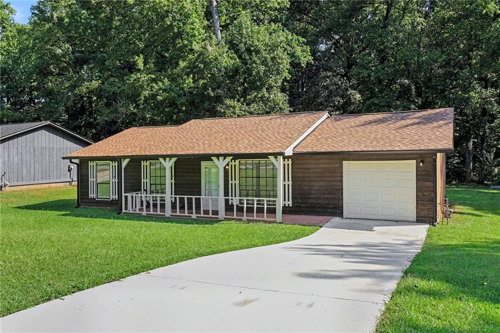 3 bedroom, 2 bathroom, 1,260 sq ft single family residence for sale at 8220 Englewood Trail, Riverdale, GA 30274 — photo 8