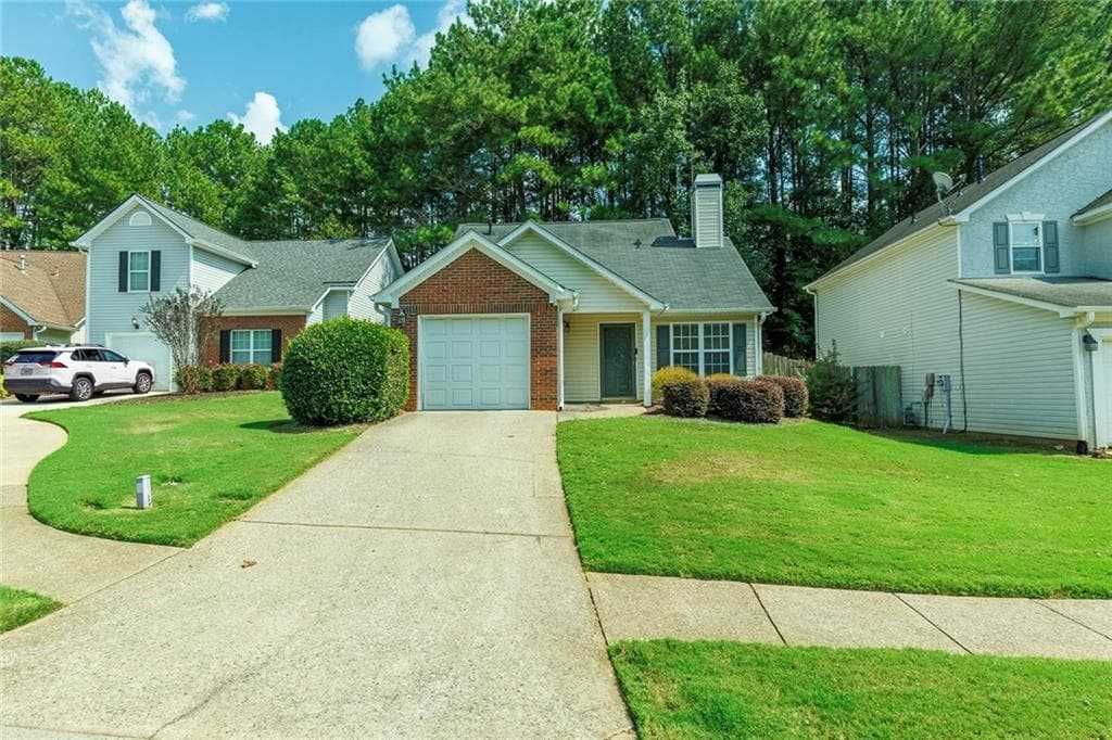 2 bedroom, 2 bathroom, 1,099 sq ft single family residence for sale at 216 Park Place, Woodstock, GA 30189 — photo 2