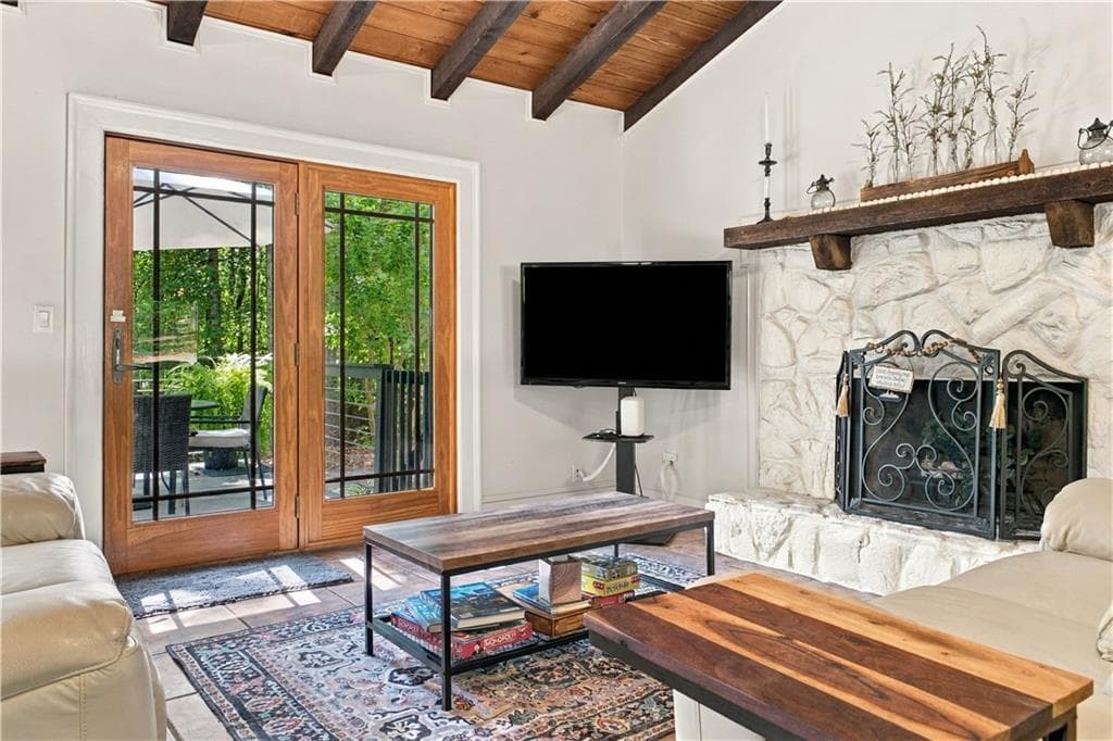 2 bedroom, 1 bathroom, 1,269 sq ft single family residence for sale at 5945 Virginia Drive, Cumming, GA 30041 — photo 9