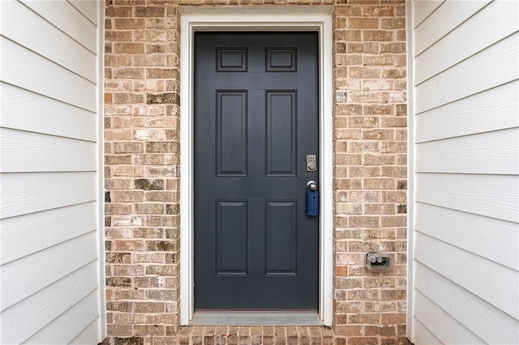 3 bedroom, 2 bathroom, 1,598 sq ft single family residence for sale at 176 Innis Brook Circle, Cartersville, GA 30120 — photo 7