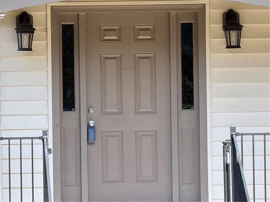 5 bedroom, 5 bathroom, 4,323 sq ft single family residence under contract at 5210 Maplewood Lane, Gainesville, GA 30504 — photo 3
