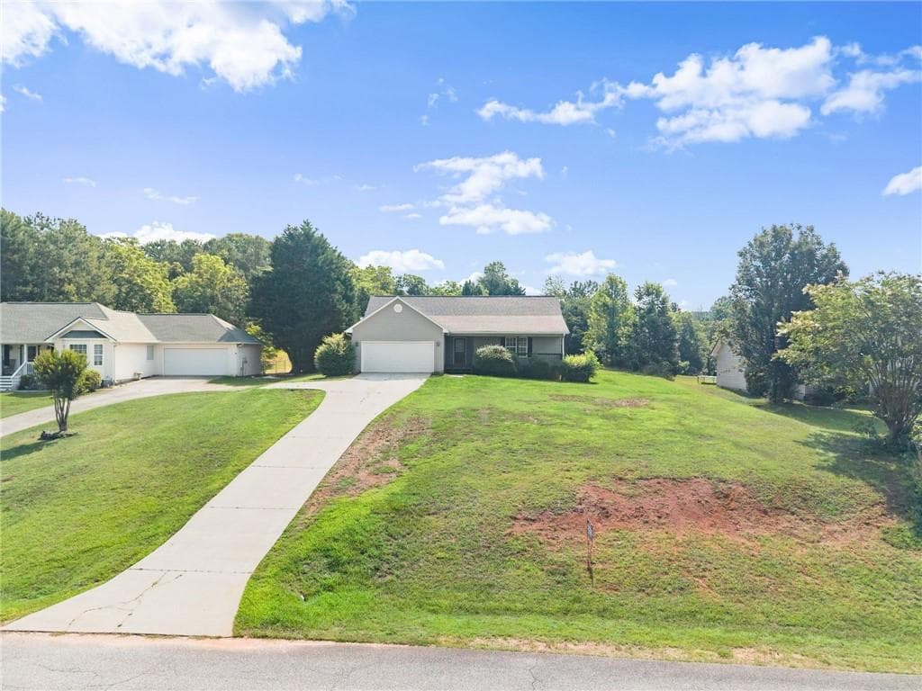 3 bedroom, 2 bathroom, 1,325 sq ft single family residence for sale at 83 Ash Wood Lane, Cleveland, GA 30528 — photo 4