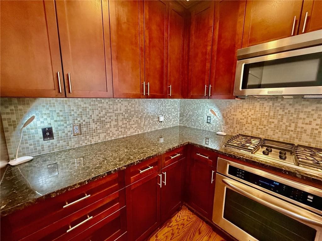 1 bedroom, 2 bathroom, 1,244 sq ft condominium for sale at 270 17th Street 2207, Atlanta, GA 30363 — photo 6