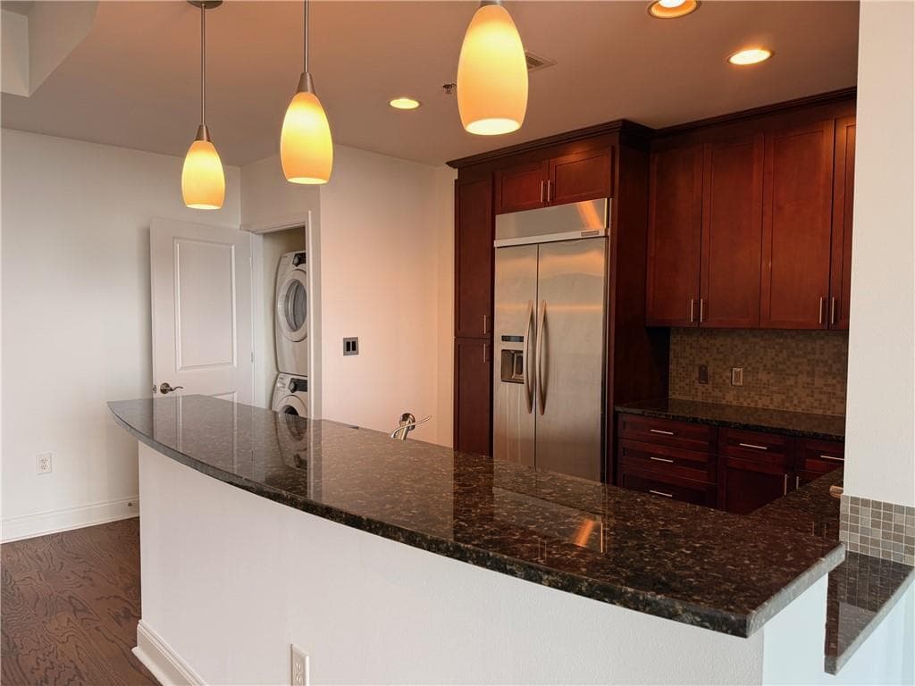 1 bedroom, 2 bathroom, 1,244 sq ft condominium for sale at 270 17th Street 2207, Atlanta, GA 30363 — photo 7